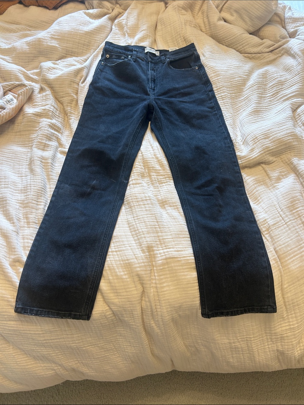 Abercrombie & Fitch Women’s black Ankle Straight Jeans